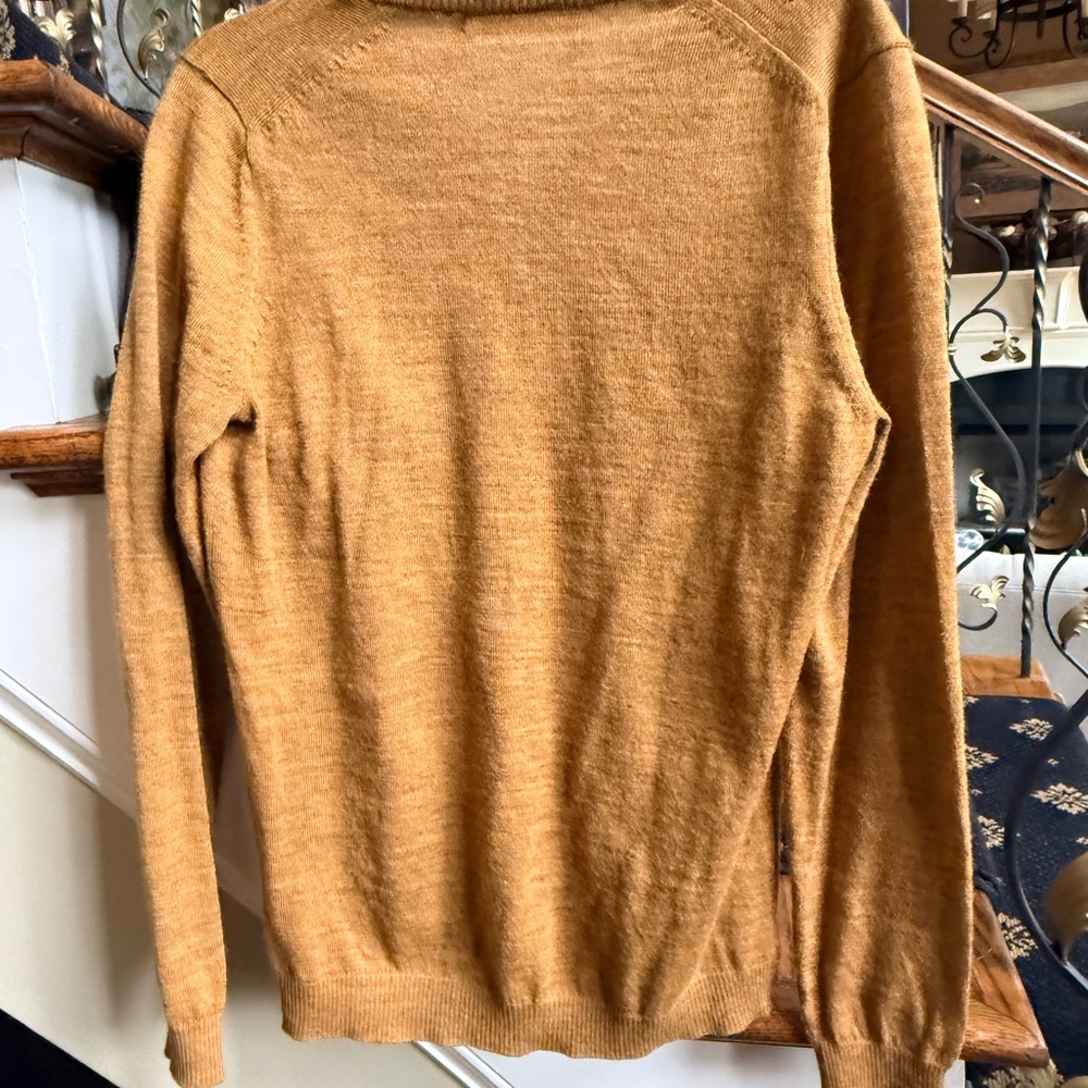 Kuna XS Baby Alpaca Sweater. V Neck EUC. Soft. Beautiful color - Picture 6 of 8